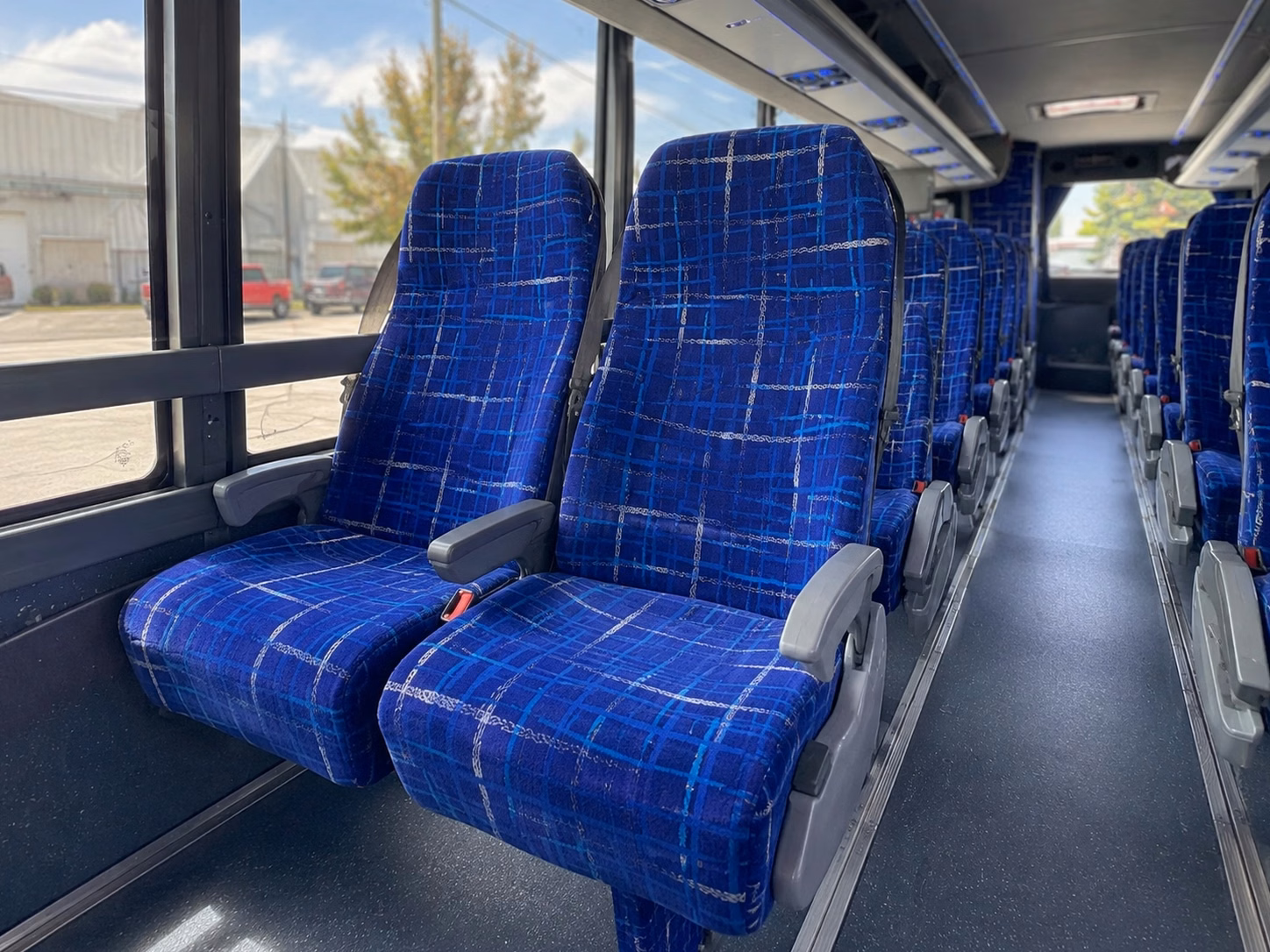 how bus type affects charter bus prices in rochester new york