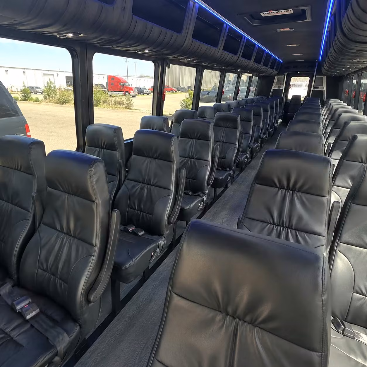 rochester 35 passenger minibus rental